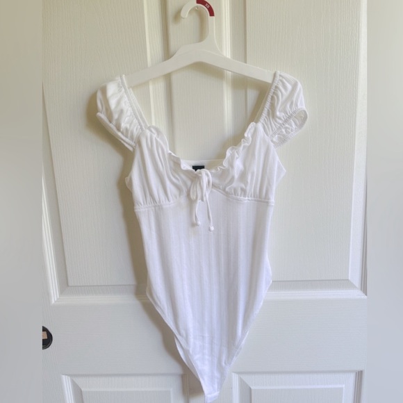 Bodysuits - Picture 2 of 5